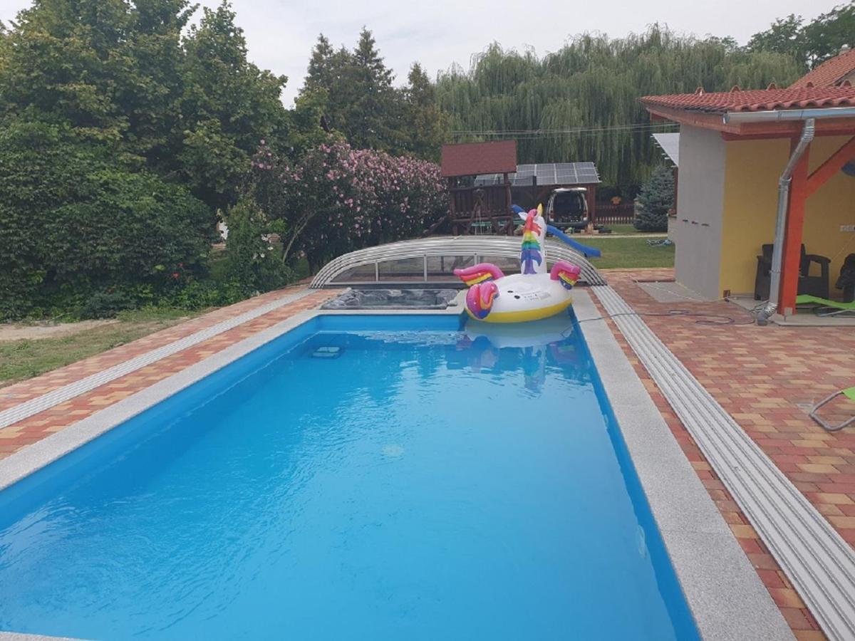 Ponty Orso Vendeghaz Villa Nagybaracska Exterior photo